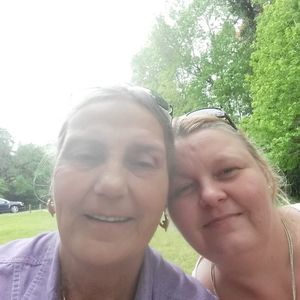 Meet your Posher, Bobbie